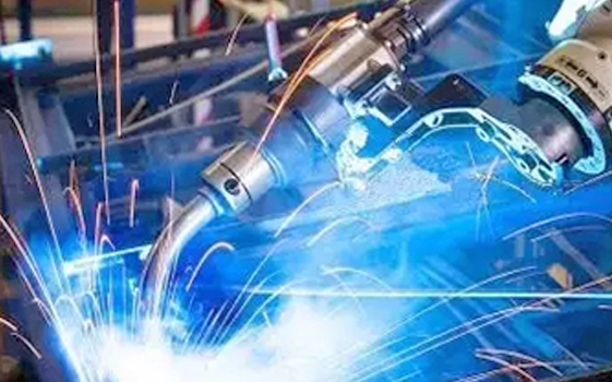 焊接機器人系統焊接時熔池溫度高怎么辦?注意這5點