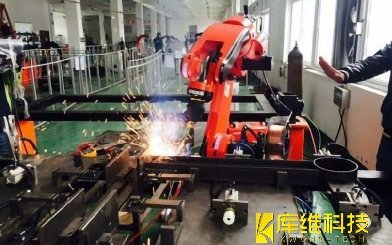 焊接自動化技術(shù)進(jìn)化史：從手工焊到激光-電弧復(fù)合焊接的工業(yè)躍遷